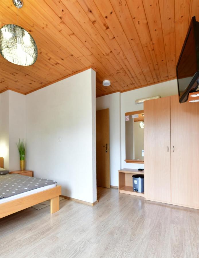Rooms Toni Seliste Dreznicko Εξωτερικό φωτογραφία