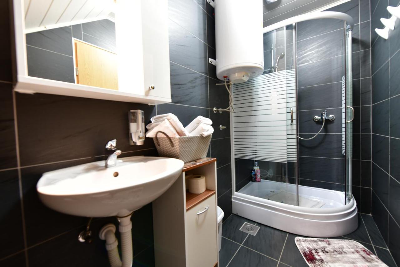 Rooms Toni Seliste Dreznicko Εξωτερικό φωτογραφία